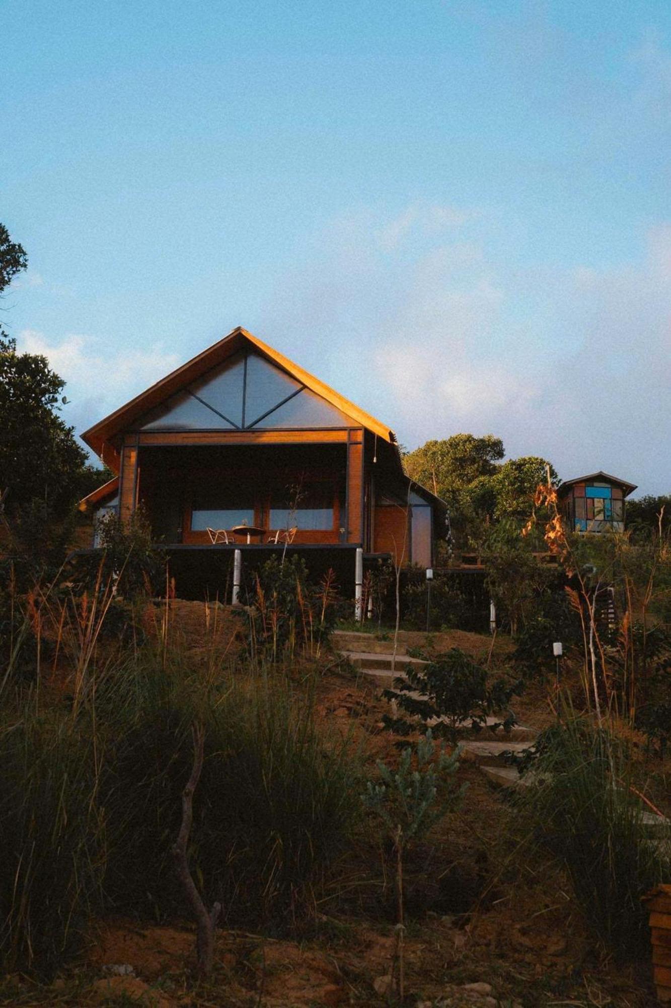 Nam Mua Bungalows Huong Hoa Eksteriør billede